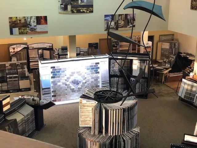 imgi_17_SHOWROOM-VIEW.SHAW-WALL-DISPLAY